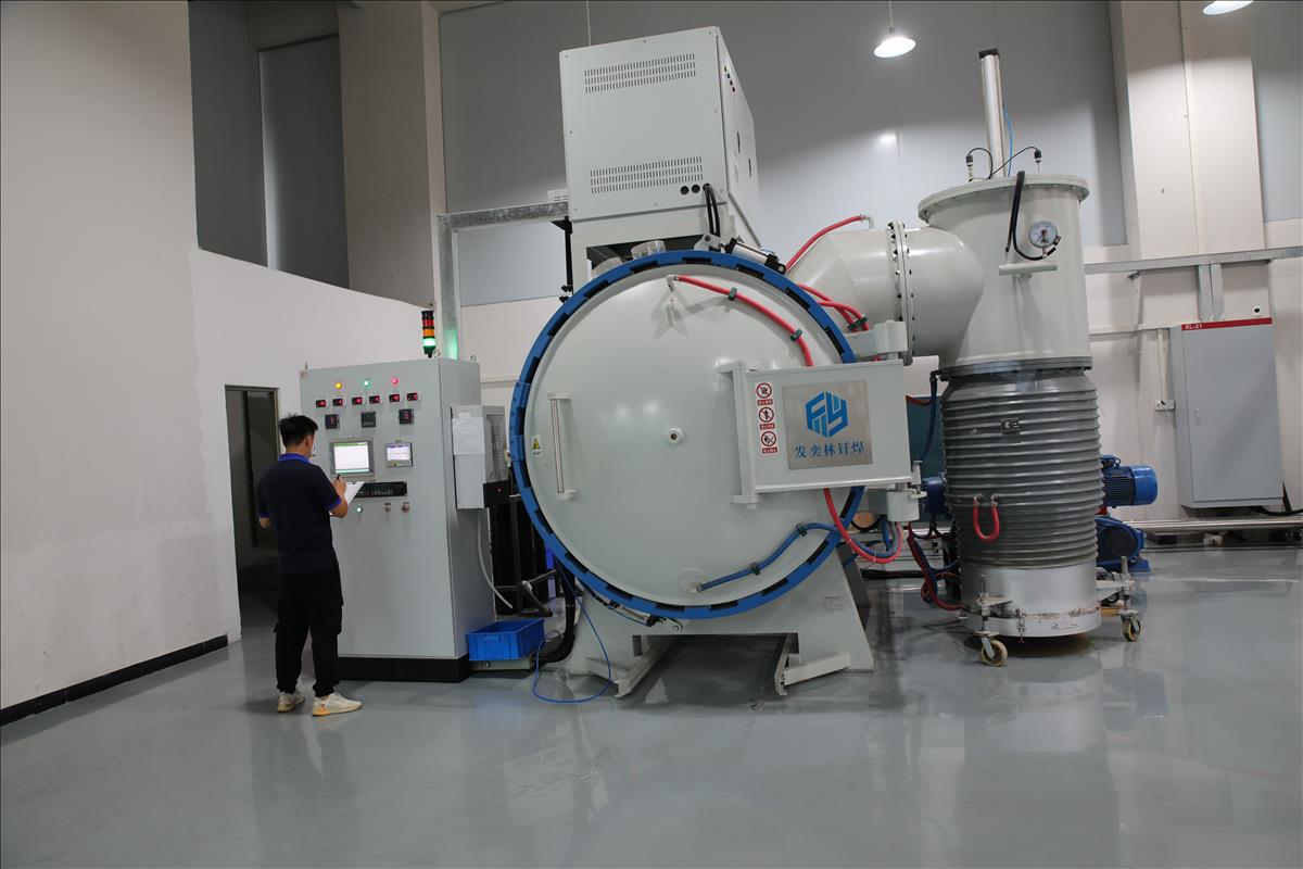 石墨与钼的真空钎焊